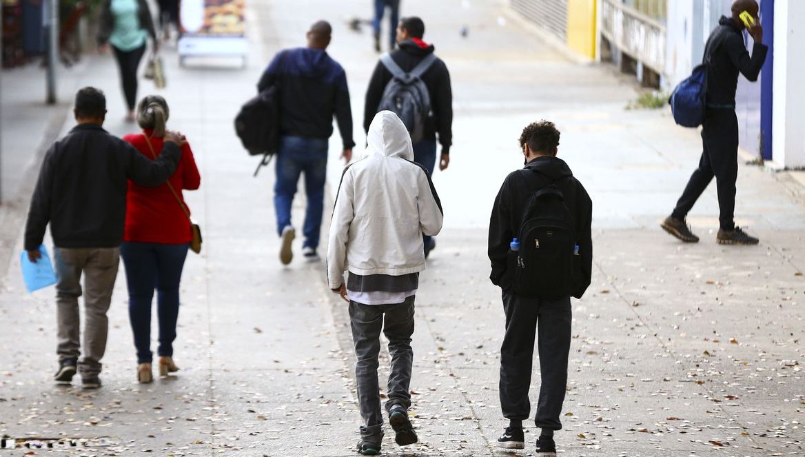 Primeira onda de frio do inverno chega no fim de semana e derruba temperaturas at&eacute; 10&deg;C abaixo da m&eacute;dia
