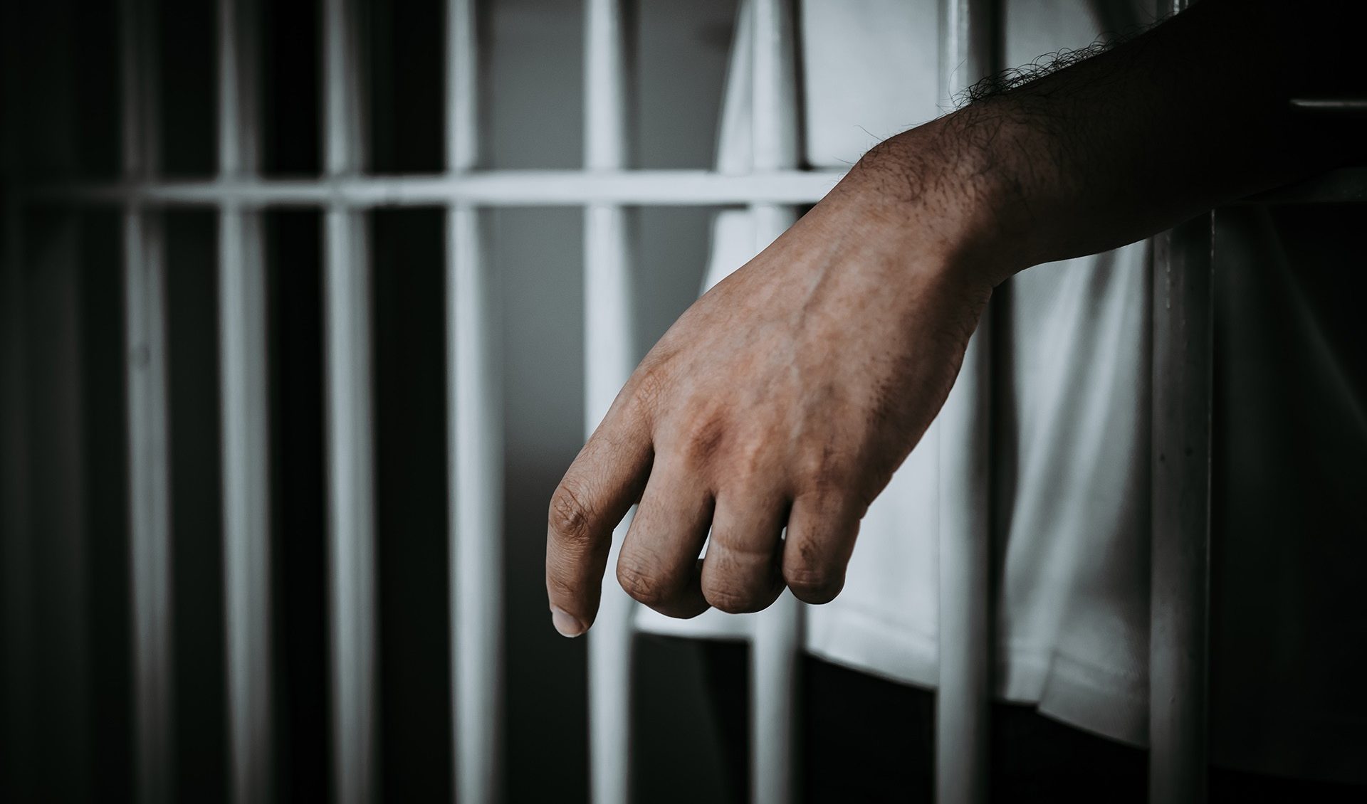 Justi&ccedil;a condena homem a mais de 17 anos por estupro de vulner&aacute;vel contra neta no Tocantins