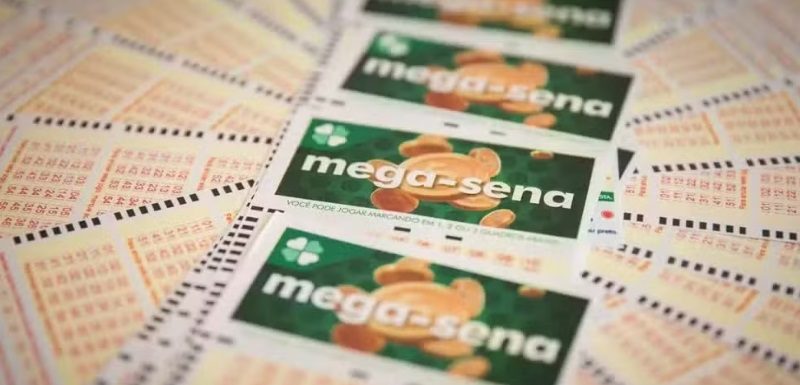 Dois goianos comemoram pr&ecirc;mio da Mega-Sena e dividem bolada de R$ 12 milh&otilde;es