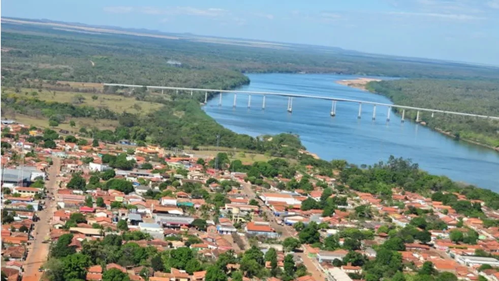 Moradores lan&ccedil;am abaixo-assinado e cobram solu&ccedil;&atilde;o para ponte interditada em Pedro Afonso