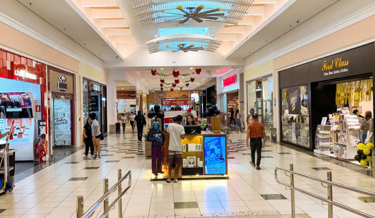 Queda no movimento de shoppings pode mudar hor&aacute;rio de funcionamento