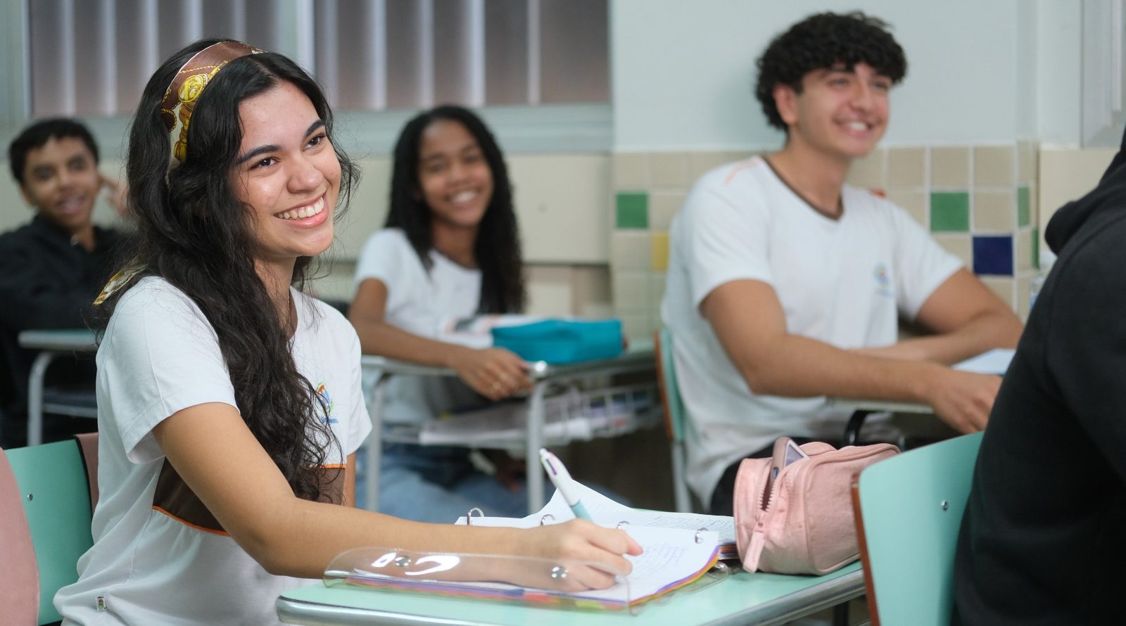 Escola da capital abre edital para bolsas estudantis
