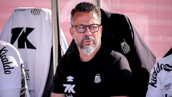 Cl&eacute;ber Xavier &eacute; demitido do Santos ap&oacute;s goleada sofrida para o Vasco; Jorge Sampaoli &eacute; cotado para retornar