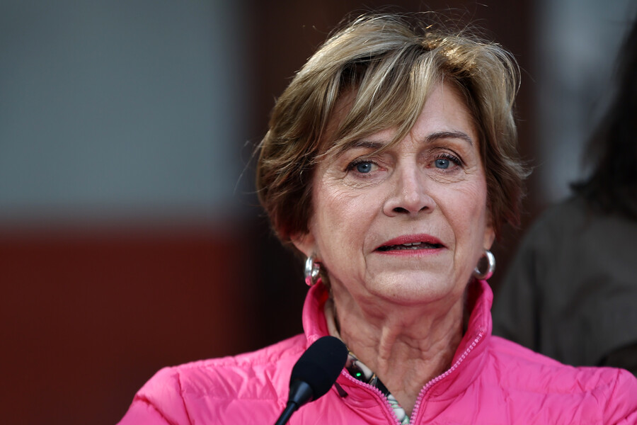 Direita perde espa&ccedil;o no Chile e candidata de Boric lidera corrida presidencial