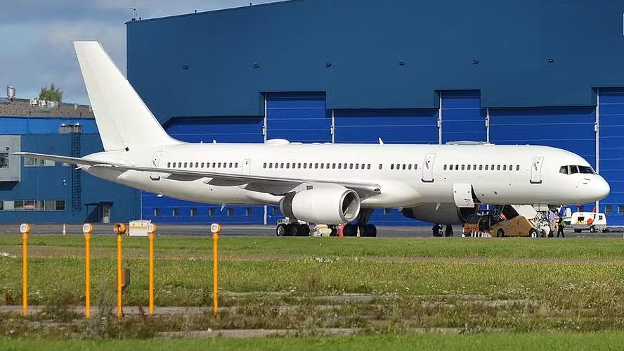 Avi&atilde;o da For&ccedil;a A&eacute;rea dos EUA que pousou em Porto Alegre e S&atilde;o Paulo apoiava miss&atilde;o diplom&aacute;tica, diz Embaixada