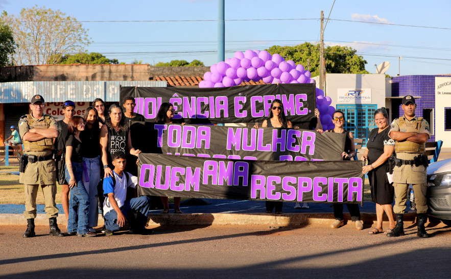 Pol&iacute;cia Militar participa de Blitz Educativa em alus&atilde;o ao Agosto Lil&aacute;s em Alvorada TO