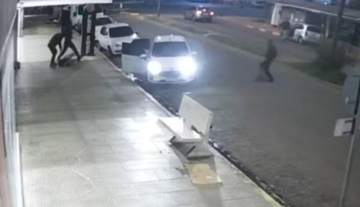 Turista brasileira &eacute; assaltada e ferida a poucos metros da fronteira entre Brasil e Uruguai