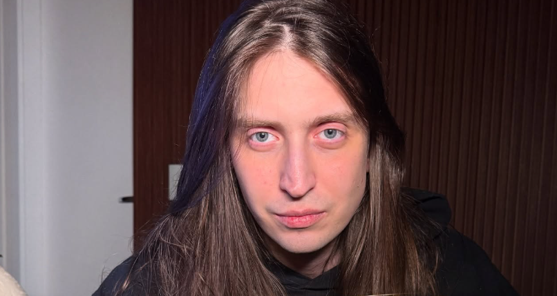 Influenciador Felca ironiza cobran&ccedil;as de crian&ccedil;as ap&oacute;s novas restri&ccedil;&otilde;es no chat do Roblox