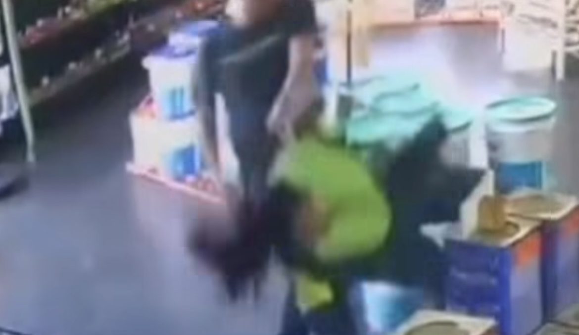 Agente de tr&acirc;nsito &eacute; agredida em Santo Andr&eacute; ap&oacute;s aplicar multa de R$ 1,70