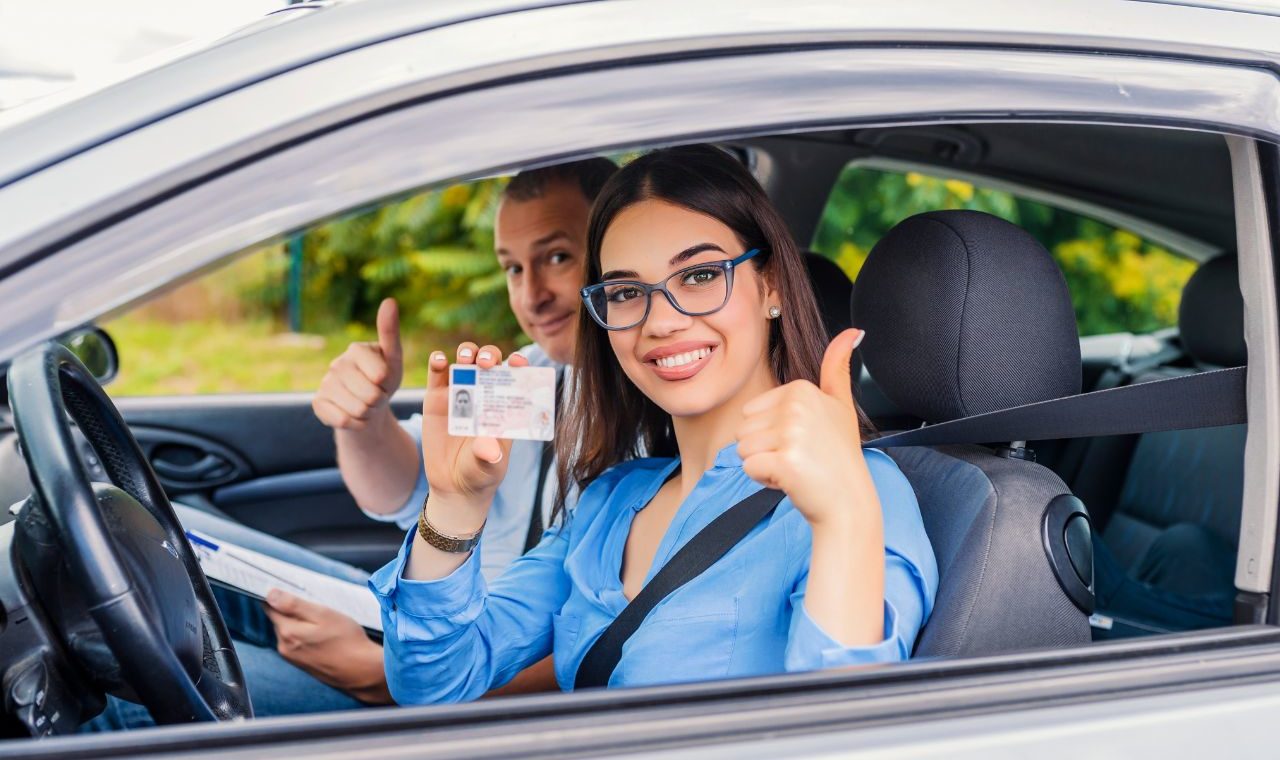 Sem baliza e com carro autom&aacute;tico: veja o que muda na prova pr&aacute;tica da CNH
