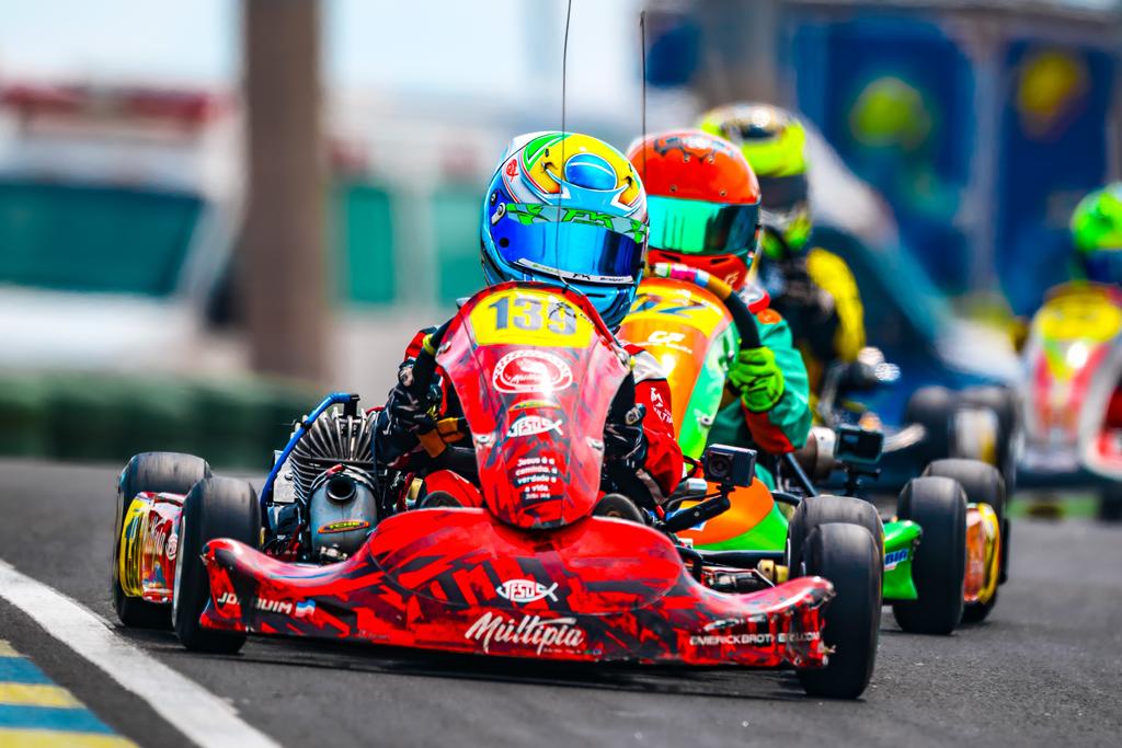 Irm&atilde;os Miguel e Joaquim Emerick conquistam tr&ecirc;s p&oacute;dios na Copa S&atilde;o Paulo Light de Kart