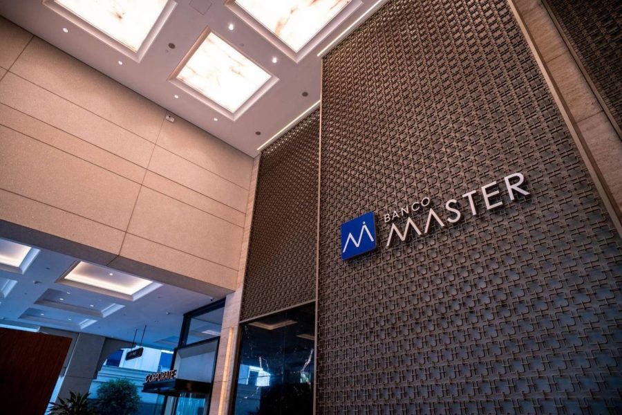 A&ccedil;&atilde;o aponta que corretoras omitiram riscos de CDBs emitidos pelo Banco Master