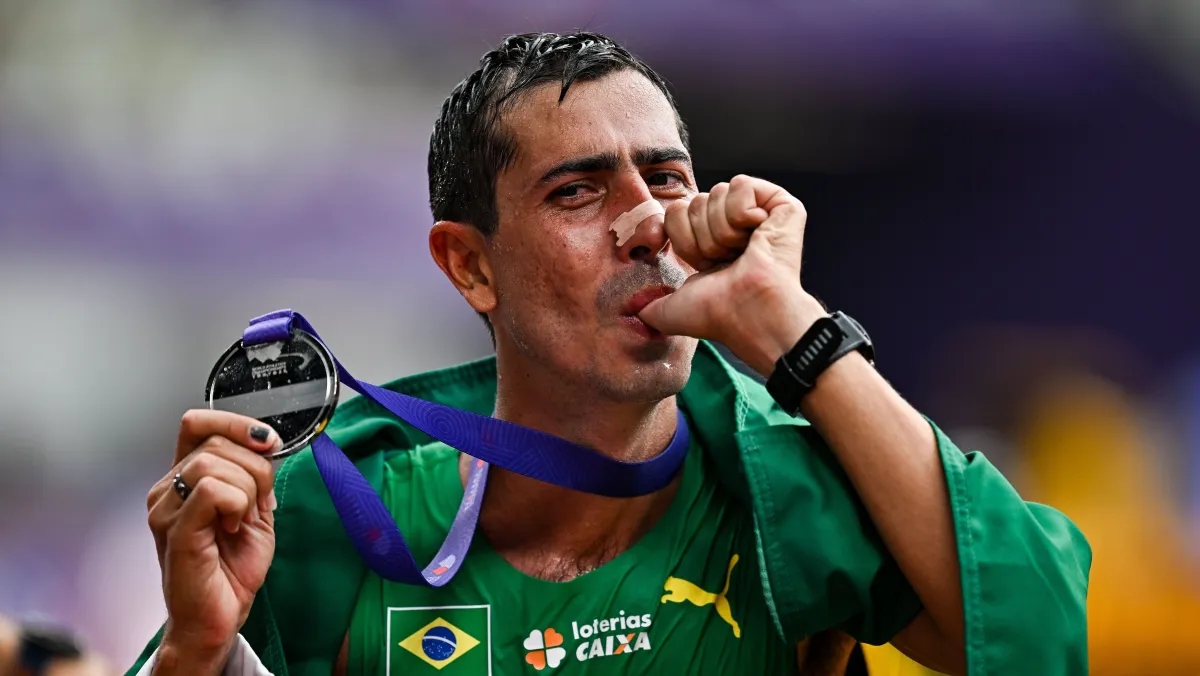 Caio Bonfim conquista prata no Mundial de Atletismo nos 35km de marcha atl&eacute;tica