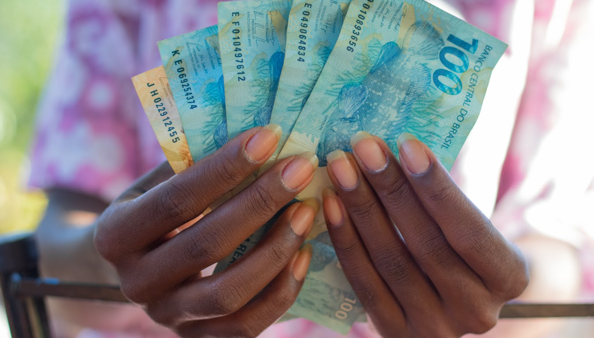 Prefeitura de Palmas paga sal&aacute;rio e primeira parcela do 13&ordm; de servidores