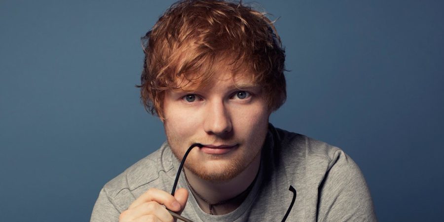 Ed Sheeran lan&ccedil;a novo &aacute;lbum &ldquo;Play&rdquo; e anuncia mudan&ccedil;a tempor&aacute;ria para os Estados Unidos