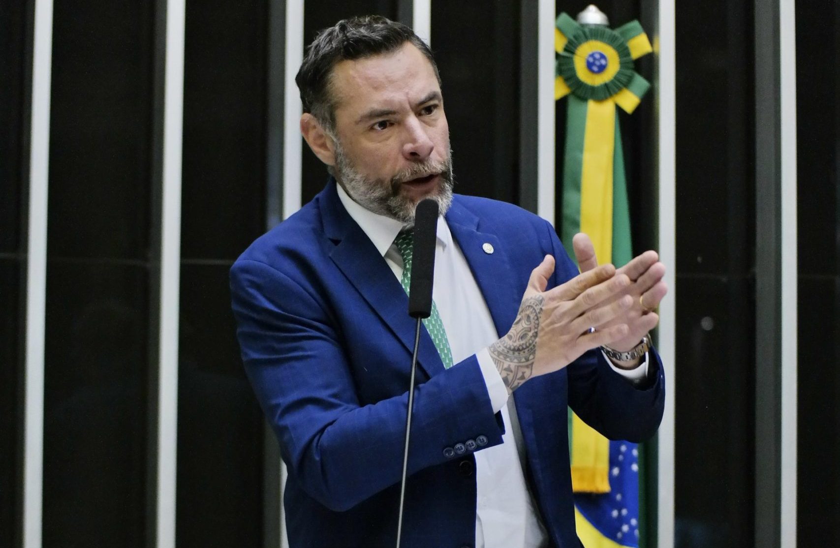Avan&ccedil;a em Bras&iacute;lia-DF projeto que permite acompanhante em exames de autoescola para pessoas com TEA e S&iacute;ndrome de Down