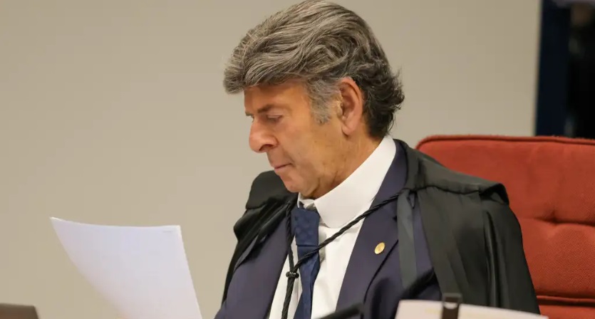 Ministro Fux defende que STF &eacute; incompetente para julgar r&eacute;us e pede anula&ccedil;&atilde;o do caso