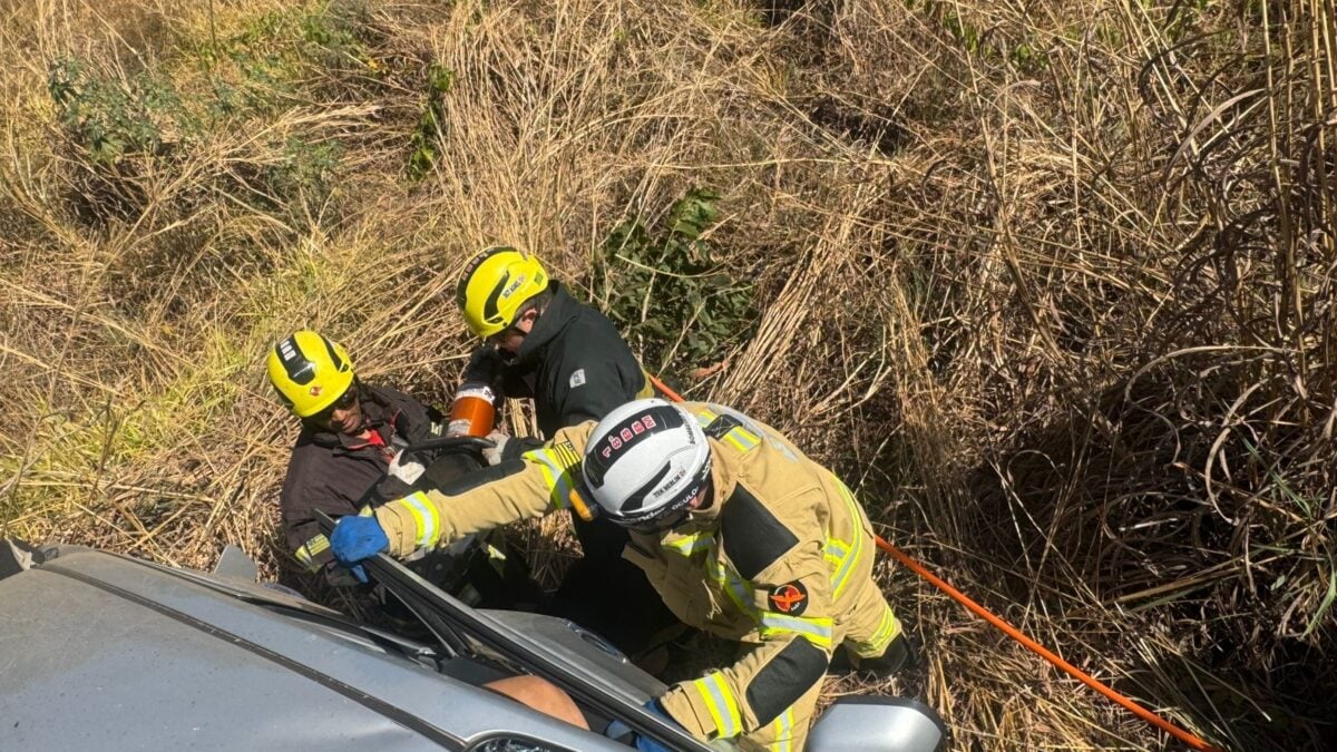 Grave acidente na GO-080 deixa uma mulher morta e dois homens feridos