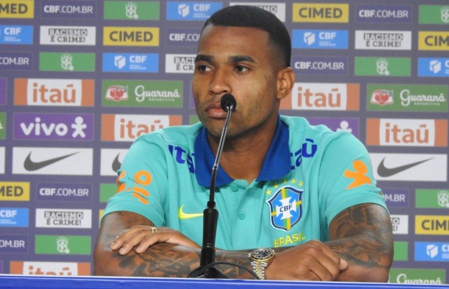 Jean Lucas est&aacute; fora do banco da Sele&ccedil;&atilde;o Brasileira contra o Chile
