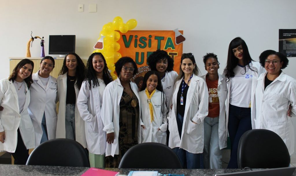 Imers&atilde;o cient&iacute;fica na UFNT inspira meninas negras a seguirem carreira acad&ecirc;mica