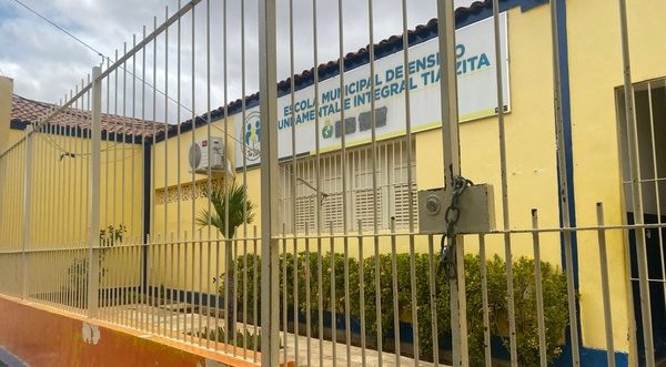 Menina de 11 anos morre ap&oacute;s ser espancada em escola e ficar dias internada