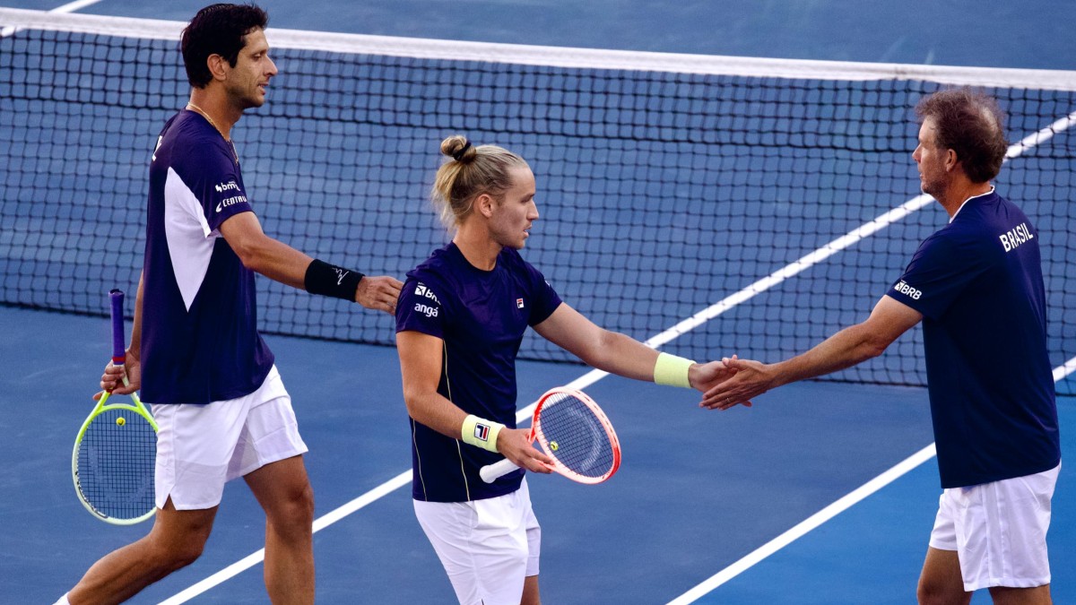 Rafael Matos, da ADK Tennis, de Itaja&iacute; (SC), ajuda na vit&oacute;ria do Brasil na Copa Davis
