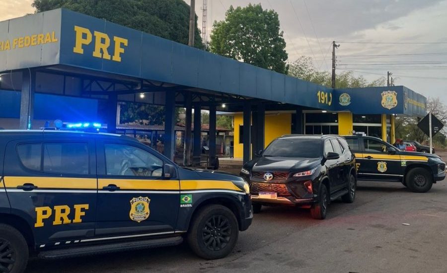 PRF apreende ve&iacute;culo clonado em fiscaliza&ccedil;&atilde;o na BR-153 em Guara&iacute; TO