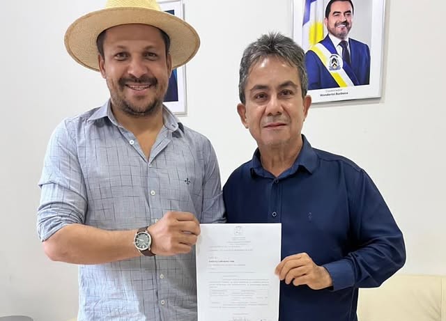 Prefeito de Caseara e presidente da C&acirc;mara discutem melhorias para assentamentos rurais