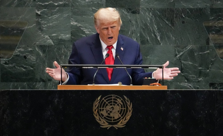 Trump cobra pris&atilde;o do prefeito democrata de Chicago e do governador de Illinois