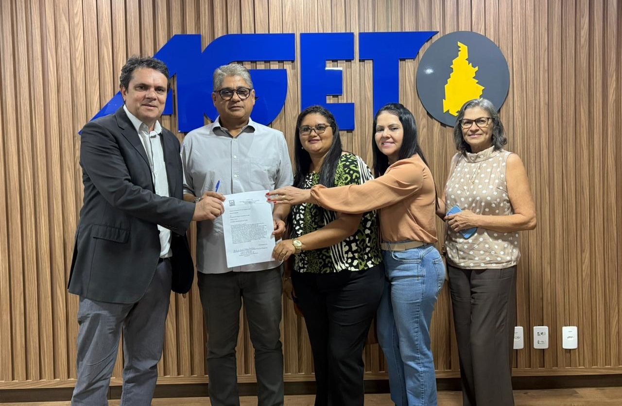 Representantes da APROEST e do SINDIMETO se re&uacute;nem com os novos presidentes da Ameto e da Ageto