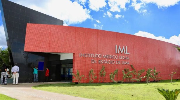 Bab&aacute; &eacute; assassinada pelo ex-marido da patroa em Macei&oacute;; crime ocorreu na frente das crian&ccedil;as