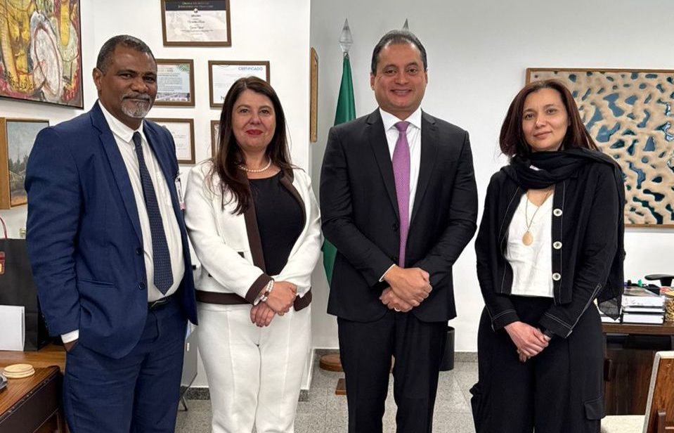 Ap&oacute;s relatoria de Weverton Rocha, Fl&aacute;vio Bolsonaro interv&eacute;m e Estatuto da V&iacute;tima idealizado por promotora do MP-SP avan&ccedil;a no Senado