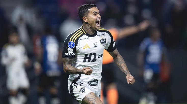 Influenciadora divulga prints e afirma manter rela&ccedil;&atilde;o com jogador do Atl&eacute;tico Mineiro desde 2017