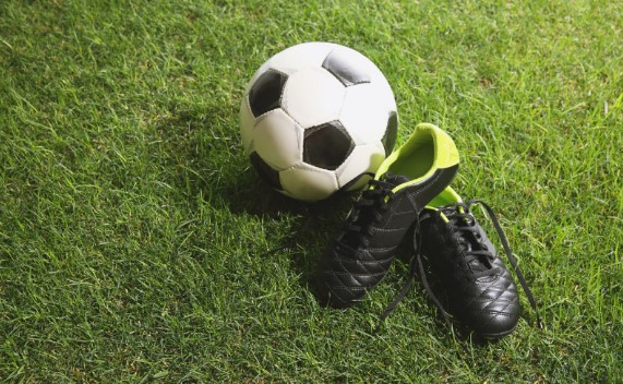 Do colchonete &agrave; chuteira: como cuidar dos itens que te acompanham no treino