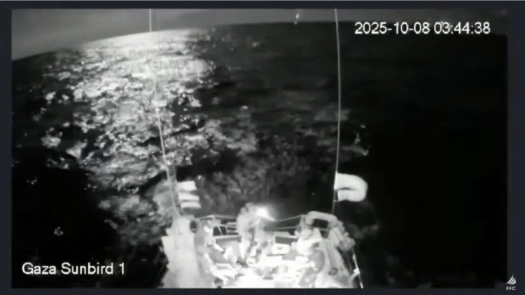 Israel intercepta flotilha humanit&aacute;ria que tentava levar ajuda a Gaza; ONG denuncia &lsquo;ato de pirataria&rsquo;