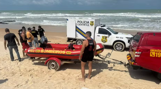 Corpo de mulher &eacute; encontrado boiando na Praia do Meio, em Natal