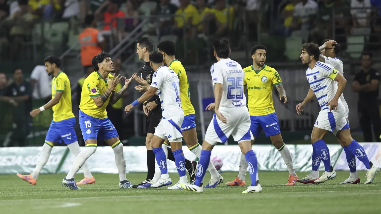 Wanderson sofre les&atilde;o muscular grave e vira desfalque do Cruzeiro na temporada
