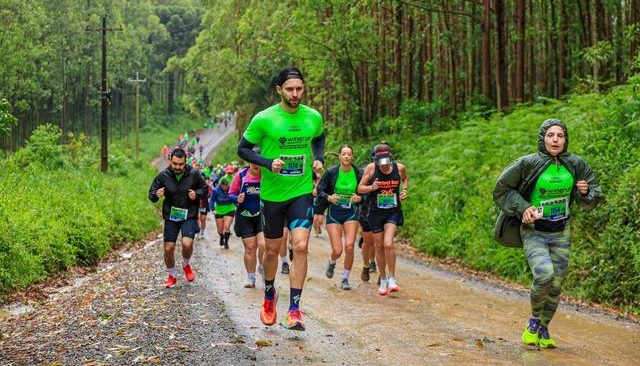Wine Run – Caminhos de Pedra garante festa dos competidores mesmo com chuva e frio na Serra Ga&uacute;cha