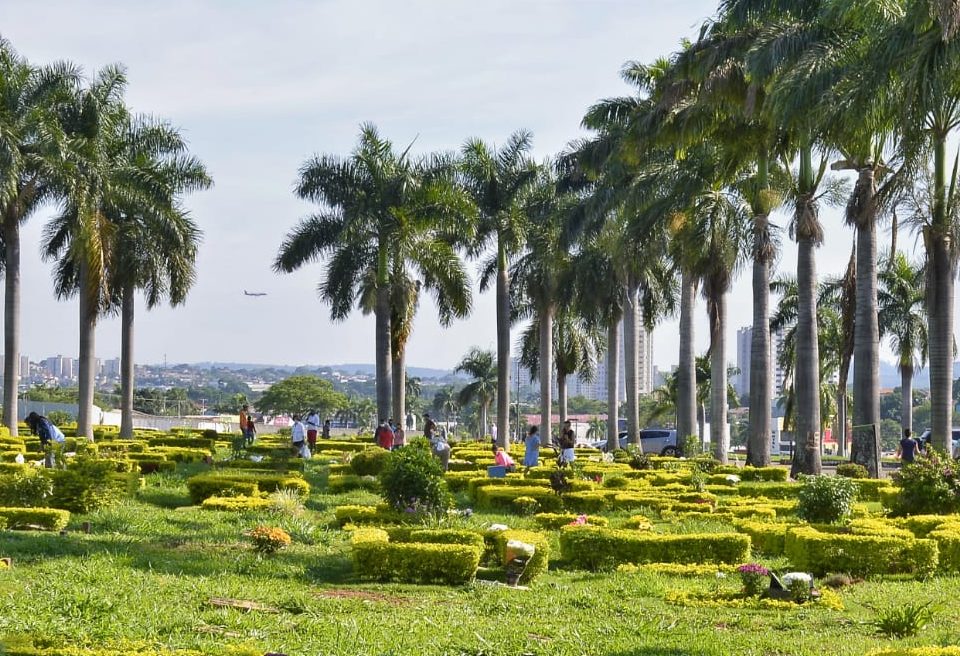 Quanto custa morrer em Goi&acirc;nia (GO)? Veja quanto as fam&iacute;lias pagam por funeral e sepultamento
