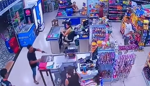 Dupla armada assalta com&eacute;rcio em S&iacute;tio Novo MA; filha do propriet&aacute;rio &eacute; atingida de rasp&atilde;o