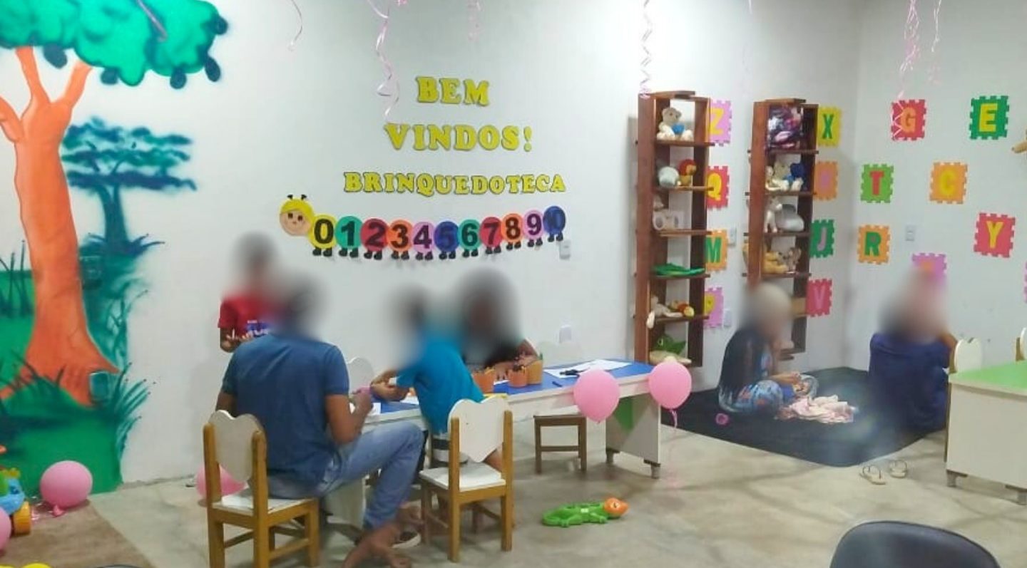 Visita humanizada refor&ccedil;a v&iacute;nculos familiares na Unidade Penal de Araguatins