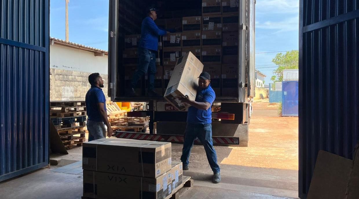 Governo do Tocantins recebe nova remessa de aparelhos de ar-condicionado