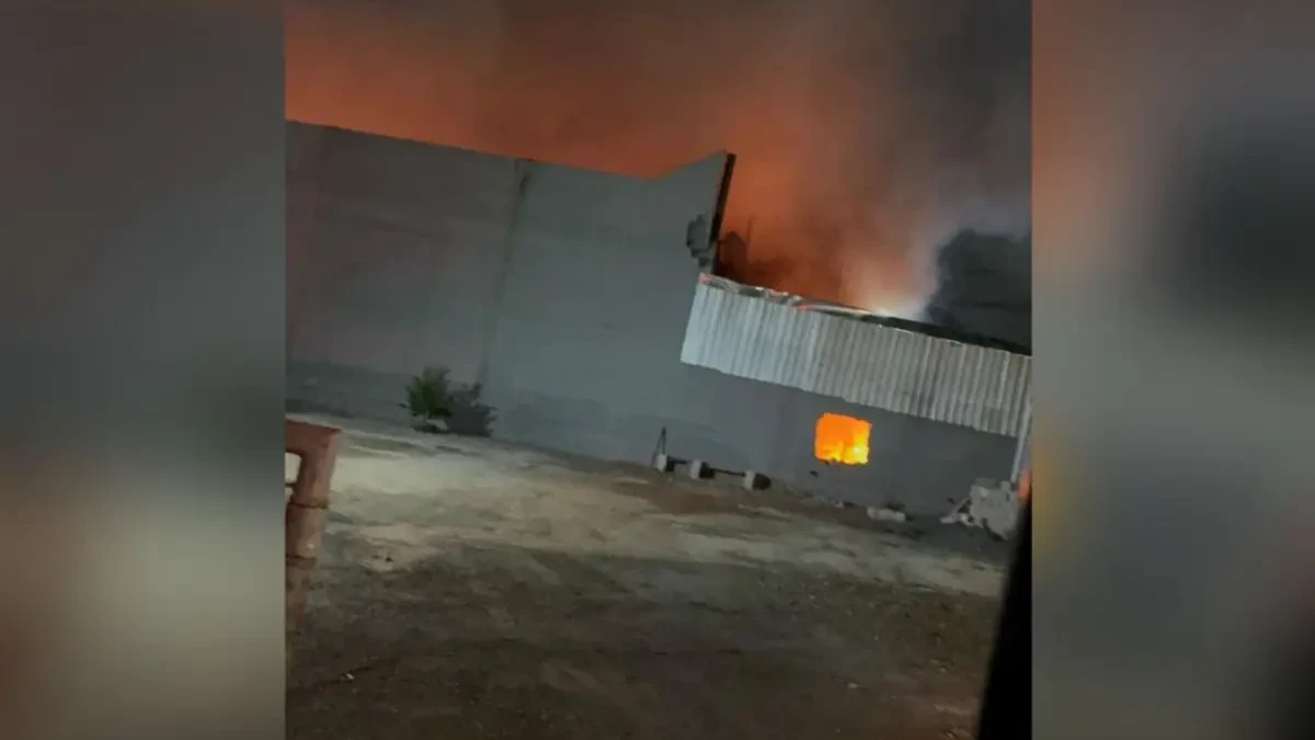 Inc&ecirc;ndio devasta f&aacute;brica de couro em Senador Canedo GO