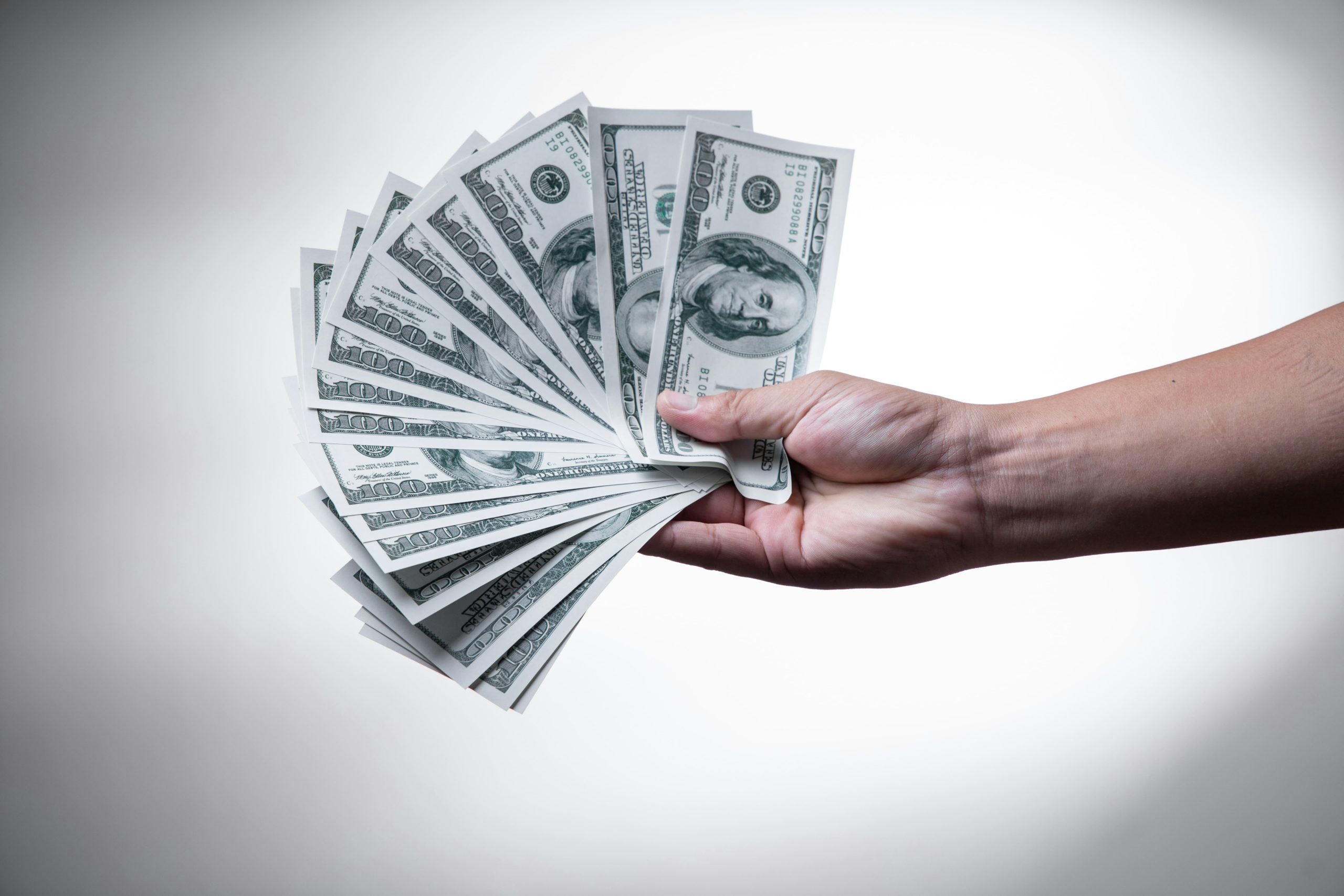 De Dev a Tradutor: a lista de vagas home-office para ganhar em d&oacute;lar