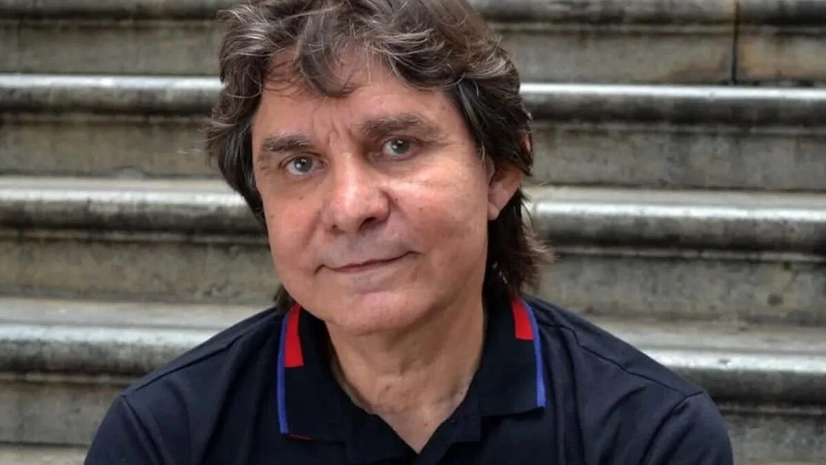 Cantor e compositor L&ocirc; Borges morre aos 73 anos ap&oacute;s interna&ccedil;&atilde;o em UTI
