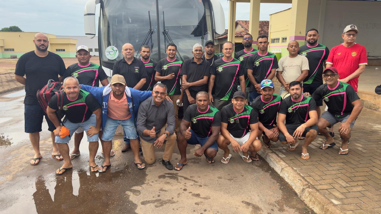 Prefeito de Nova Rosal&acirc;ndia acompanha e apoia jogadores veteranos antes de competi&ccedil;&atilde;o na Copa da Amizade