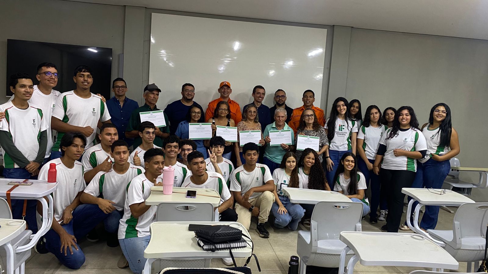 Projeto Resgate Digital do CBMTO capacita jovens, adultos e idosos em Aragua&iacute;na