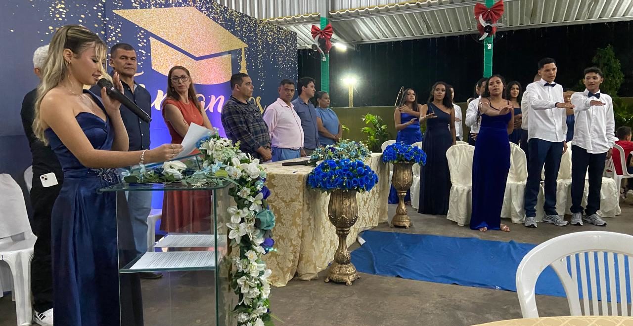 Em Palmas, ETI Sueli Reche realiza cola&ccedil;&atilde;o de grau para alunos do 9&ordm; ano