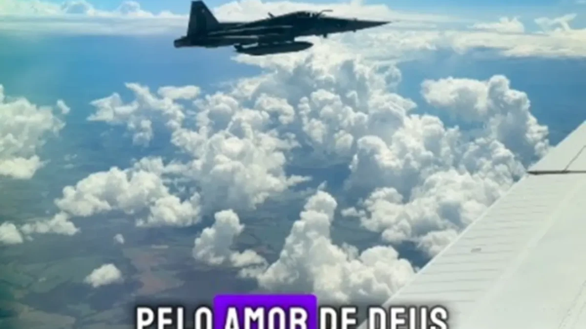 M&eacute;dica grava momento em que avi&atilde;o &eacute; interceptado por ca&ccedil;a da FAB em voo; veja v&iacute;deo