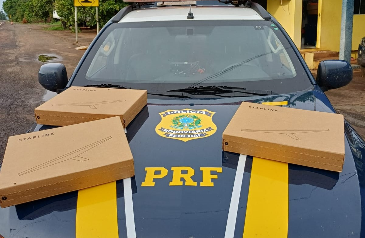 PRF apreende antenas de internet via sat&eacute;lite com nota fiscal incompat&iacute;vel em Palmeiras do Tocantins